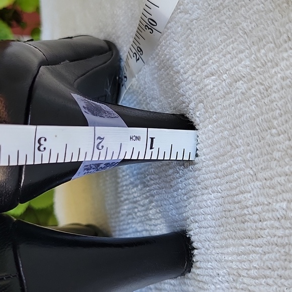 AEROSOLES black leather heels. 3" heel. NWOT - Picture 4 of 5